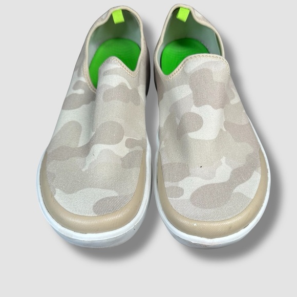 Oofos OOmg eeZee Low Women’s Size 10 Slip On Comfort Sneaker Tan Camouflage - Picture 4 of 10